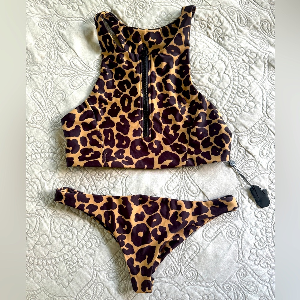 Stone Fox Swim Set